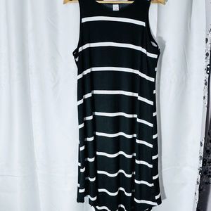 Black & White West Loop Handkerchief Women's Size Large Dress